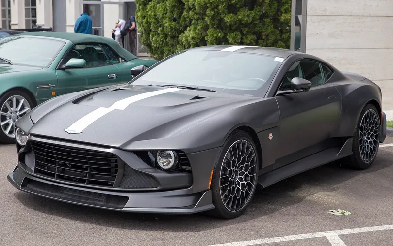 Aston Martin Valour – Test, Preise und تقييم bei شام كارز