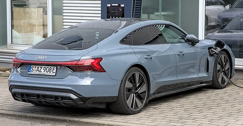 Audi e-tron GT – Test, Preise und تقييم bei شام كارز