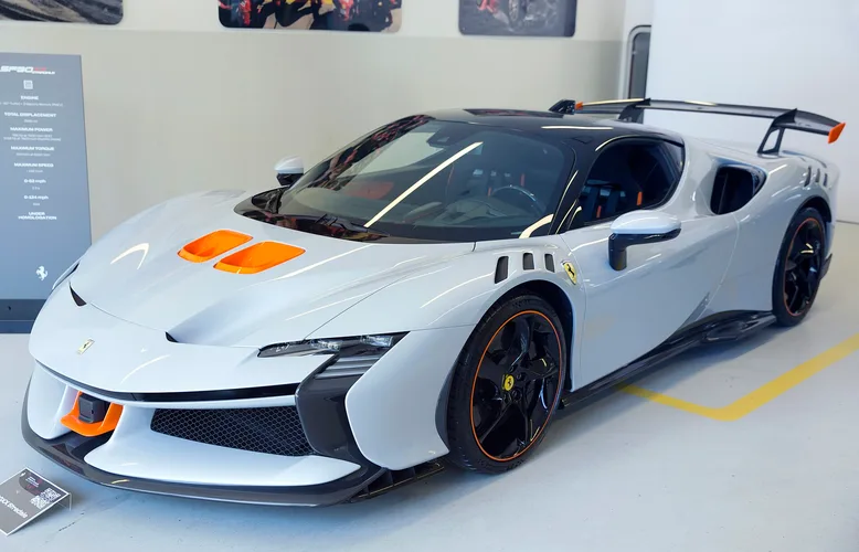 Ferrari SF90 Stradale – Test, Preise und تقييم bei شام كارز