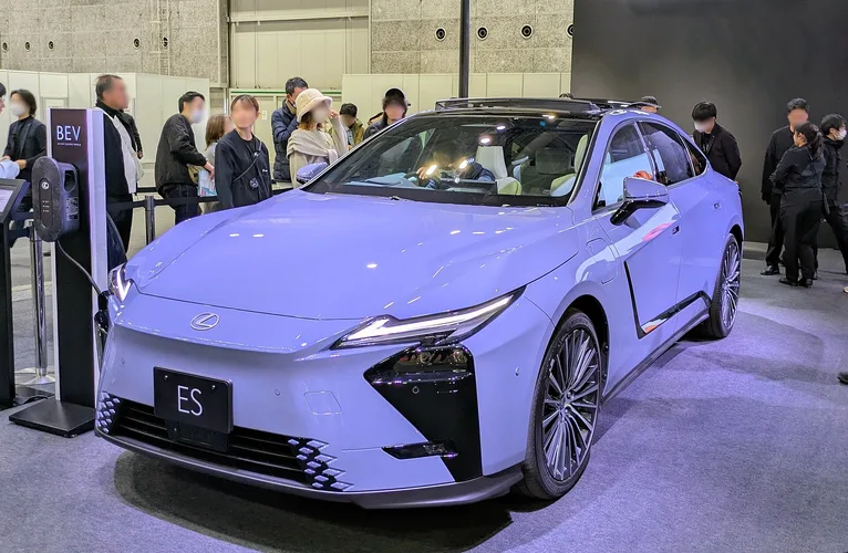 Lexus ES Gen 8 – Test, Preise und تقييم bei شام كارز