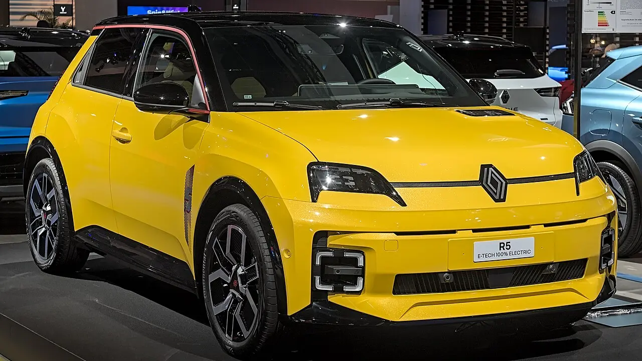 Renault 4 E-Tech – Test, Preise und تقييم bei شام كارز