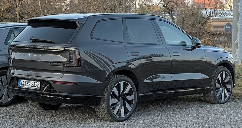 Volvo EX90 – Test, Preise und تقييم bei شام كارز